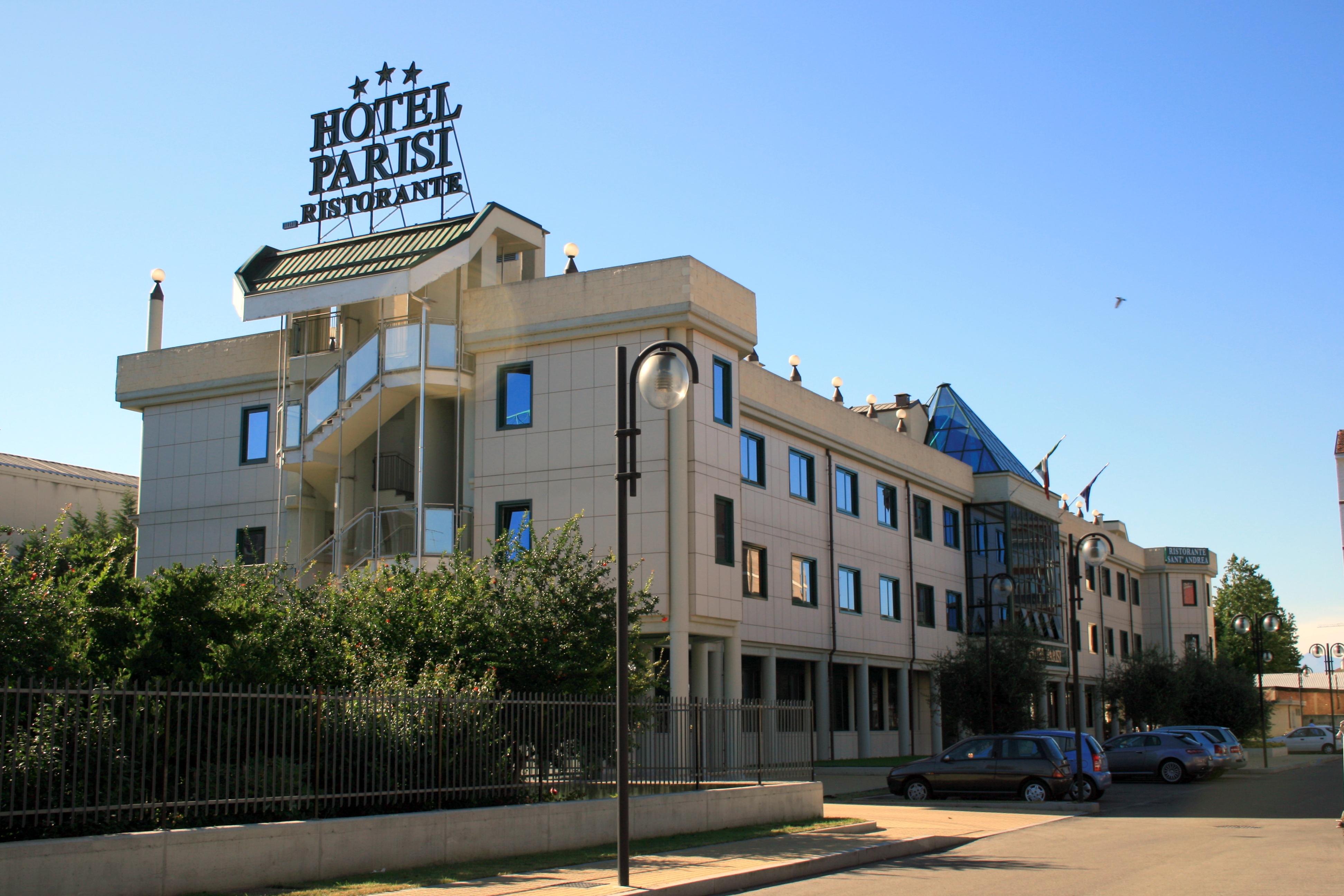 Hotel Parisi نيشولينو المظهر الخارجي الصورة