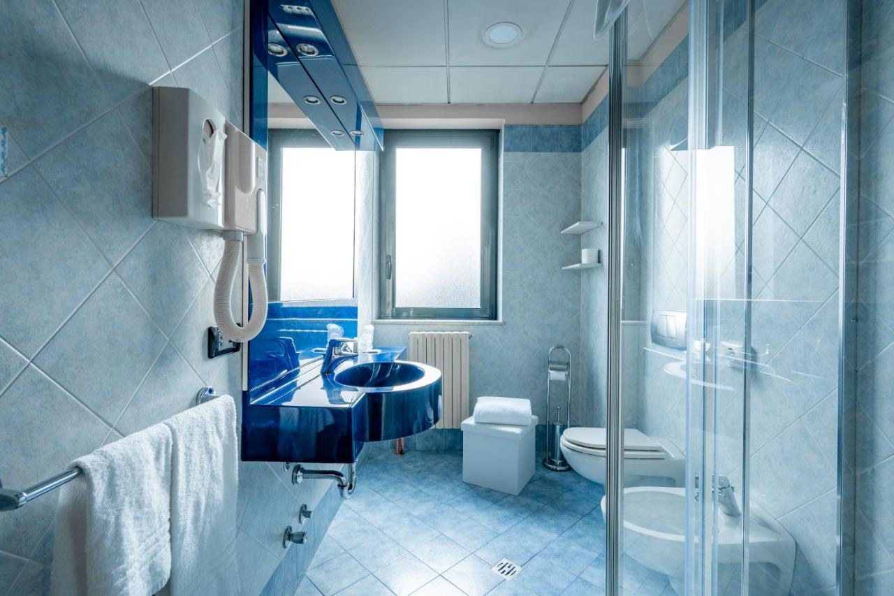 Hotel Parisi نيشولينو المظهر الخارجي الصورة