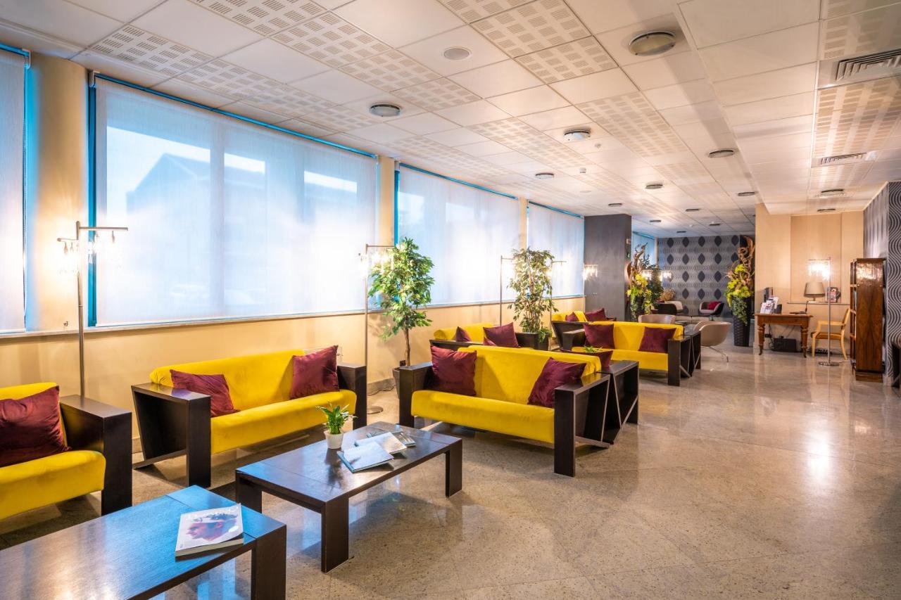 Hotel Parisi نيشولينو المظهر الخارجي الصورة